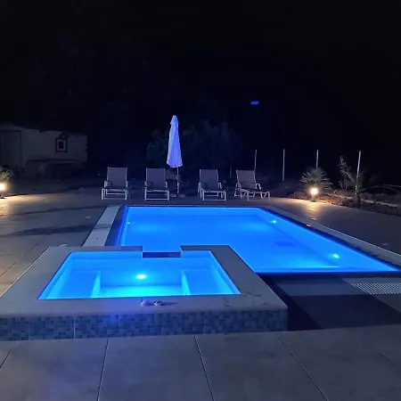 Fiore Di Rodi - Private Pool, Jacuzzi And Barbecue Lejlighed *