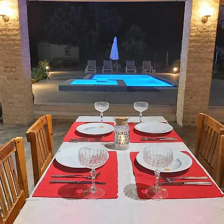 Fiore Di Rodi - Private Pool, Jacuzzi And Barbecue * Lalyssos