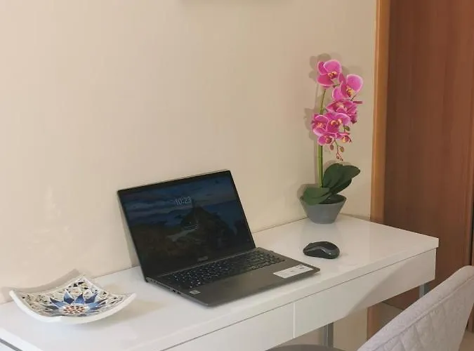 Fiore Di Rodi - Private Pool, Jacuzzi&barbecue Apartament *