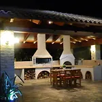 Fiore Di Rodi - Private Pool, Jacuzzi And Barbecue Lägenhet *