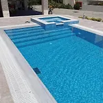 Fiore Di Rodi - Private Pool, Jacuzzi And Barbecue Appartement